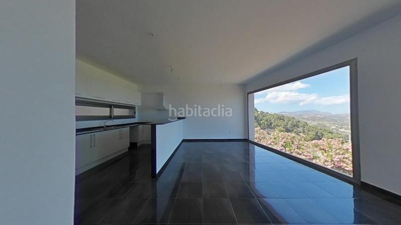 Foto c86d776a-12f4-4d19-b808-32b9e5561ae8. Casa aparellada a Oltamar - Cucarres Calp