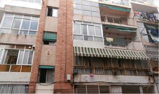 Pis  C/ la plata. Solvia inmobiliaria  piso alicantealacant