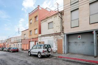 Xalet  C/ florit. Solvia inmobiliaria  casa sabadell