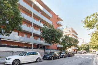 Flat  C/ mariá ribas. Solvia inmobiliaria  piso mataró