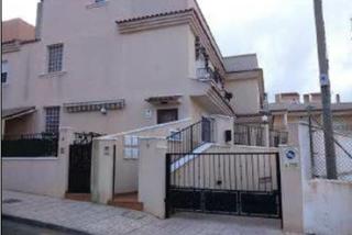 Casa aparellada  C/ serrano. Solvia inmobiliaria  chalet adosado unión la