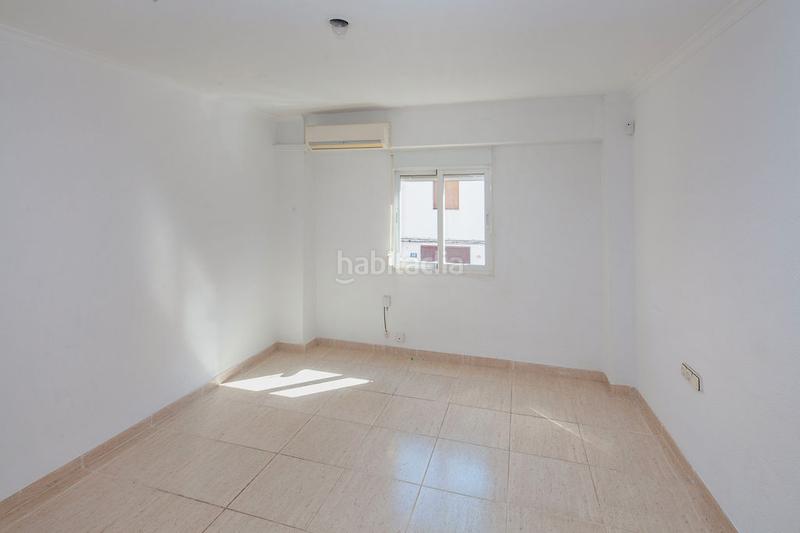 Foto fab0c2a8-ae12-4530-b5f5-d7d71b3d271f. Piso solvia inmobiliaria piso en Playa de Gandía Gandia