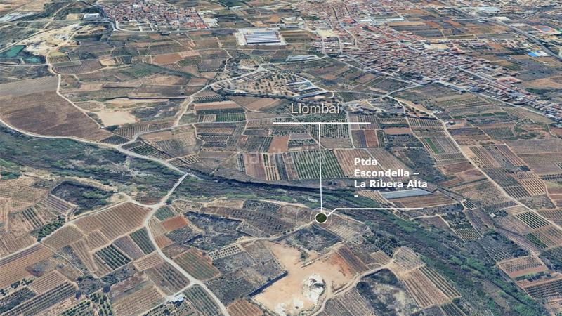 Foto f0d73b75-8dea-4bbc-9d64-3a397b5c7588. Finca rústica a Llombai