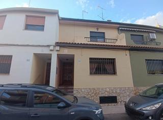 Xalet  C/ san josé. Solvia inmobiliaria  casa bolbaite