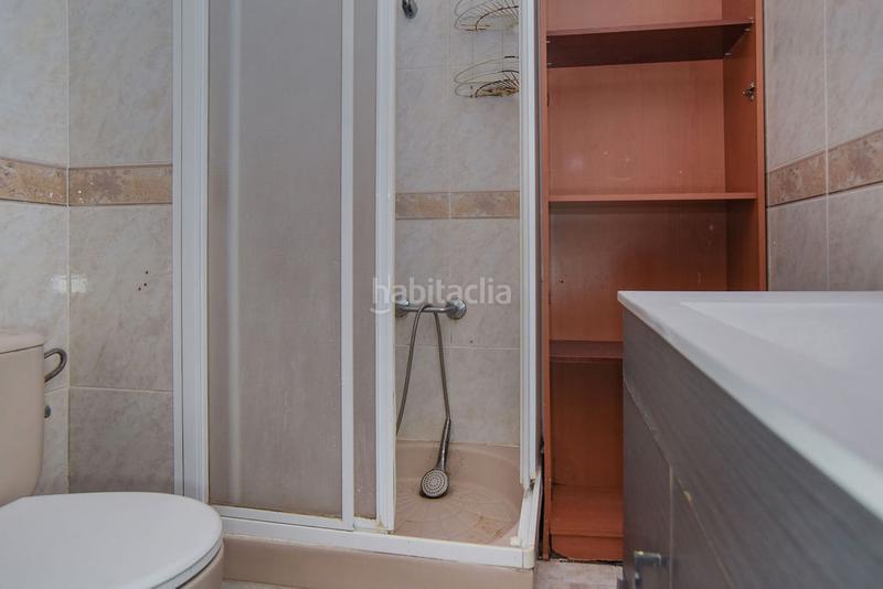 Foto 6cac4bee-8a9d-4341-8cbb-c35596e32376. Piso solvia inmobiliaria piso en Lloreda Badalona