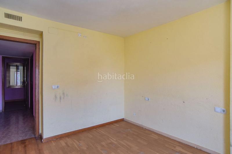 Foto bb4e148c-b5df-4703-95e9-c34aeb675441. Piso solvia inmobiliaria piso en Lloreda Badalona