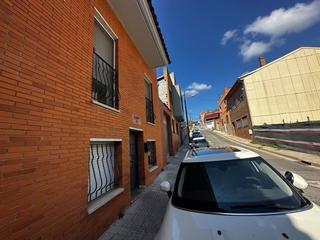 Pis  C/ alcanyis. Solvia inmobiliaria  piso rubí