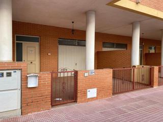 Casa pareada  Av/ almoradi. Solvia inmobiliaria  chalet adosado daya nueva