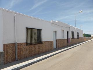 Xalet  C/ alondra. Solvia inmobiliaria  casa níjar