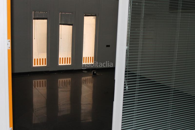 Foto 735af6c1-b04d-4c96-90c0-13bccf1ee945. Locale commerciale in Centro Elda