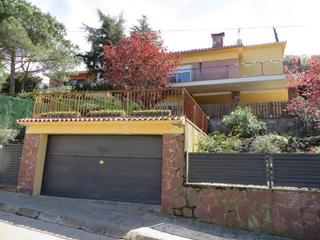 Chalet  C/ pallars. Solvia inmobiliaria  chalet independiente begues