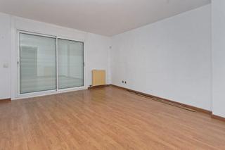 Pis  C/ sant magi. Solvia inmobiliaria  piso manresa