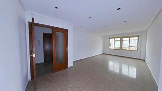 Appartement  C/ profesor don diego. Solvia inmobiliaria  piso aspe