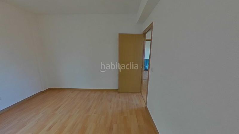 Foto f12b6d12-5378-4e65-85b0-a633e42c44ab. Alquiler piso solvia inmobiliaria piso en Juan de la Cierva Getafe