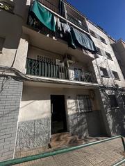 Pis  C/ verge de montserrat. Solvia inmobiliaria  piso ripollet