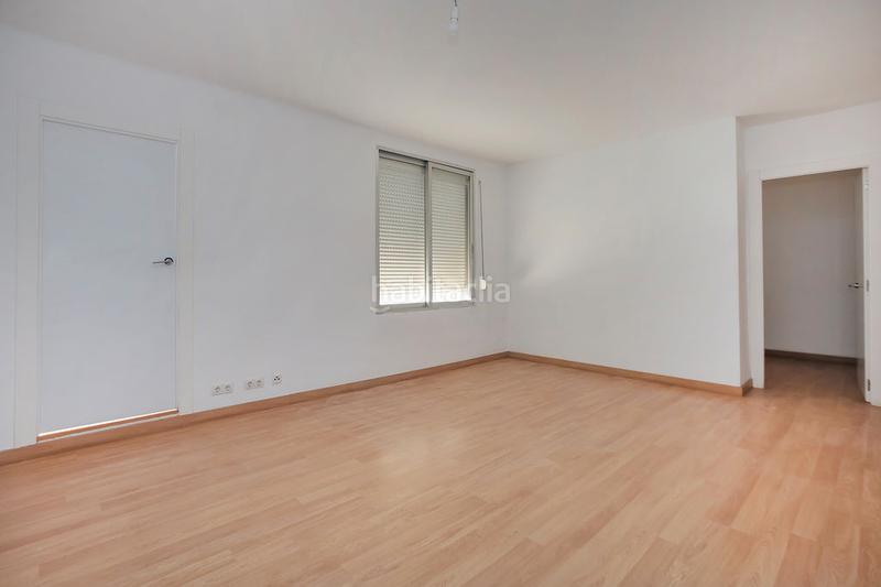 Foto 728f8829-4e10-4187-8759-578a05085ea4. Pis a Roquetes Barcelona