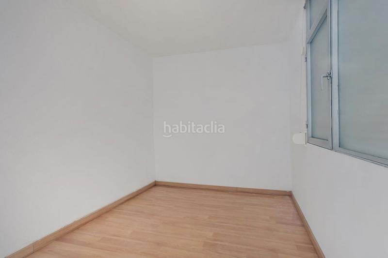 Foto c6968660-f1b3-49be-9a1d-d79de575bd8e. Pis a Roquetes Barcelona