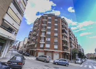 Piso  Av josep tarradellas. Solvia inmobiliaria  piso terrassa