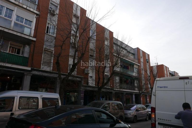 Foto 44b06a04-bc30-47a4-a11d-53261bc6a0c0. Pis a Palomeras Bajas Madrid