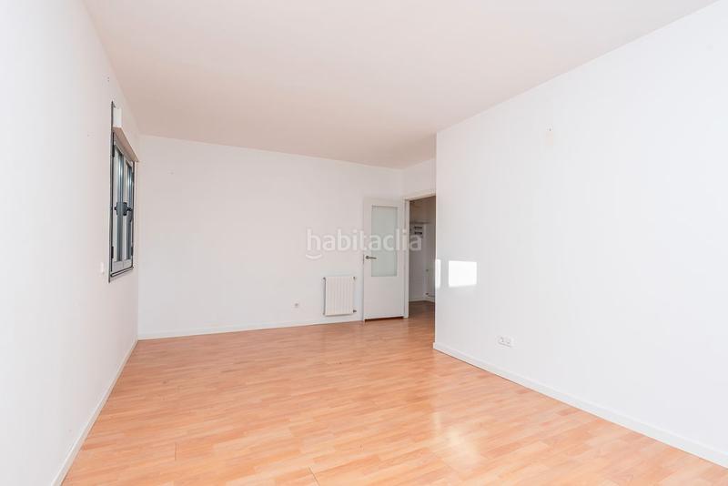 Foto f8374ad9-7496-4892-8ef7-ed3b32badab3. Appartamento con riscaldamento parcheggio piscina in Escorial (El)