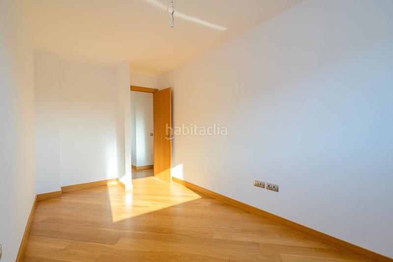 Foto 353f9f2b-f6a4-4edc-8bae-b6c3a4478db0. Piso solvia inmobiliaria piso en Grado
