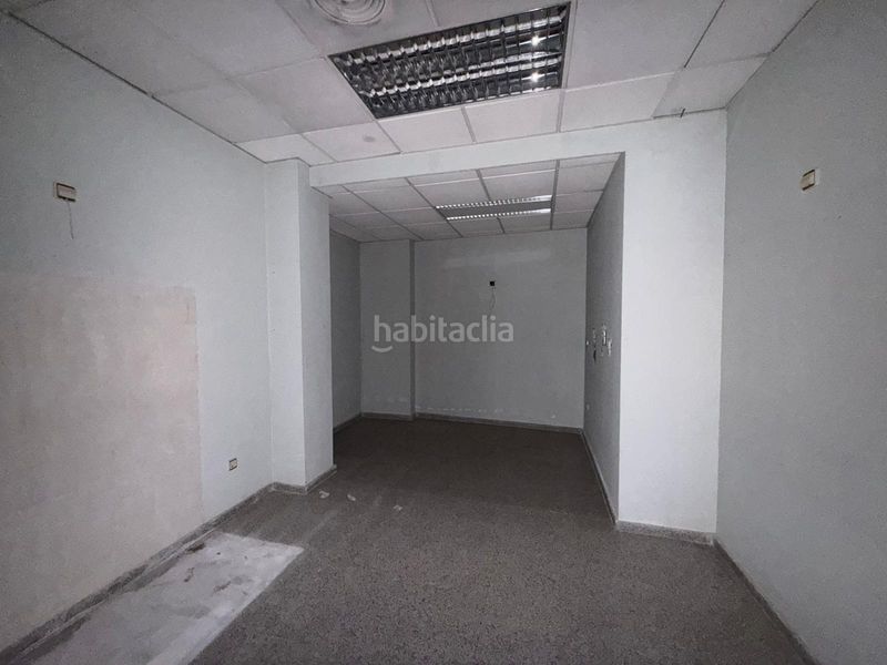 Foto 2a046c9f-4f57-49b0-a54a-9e1d80311233. Local comercial a Centre Alzira