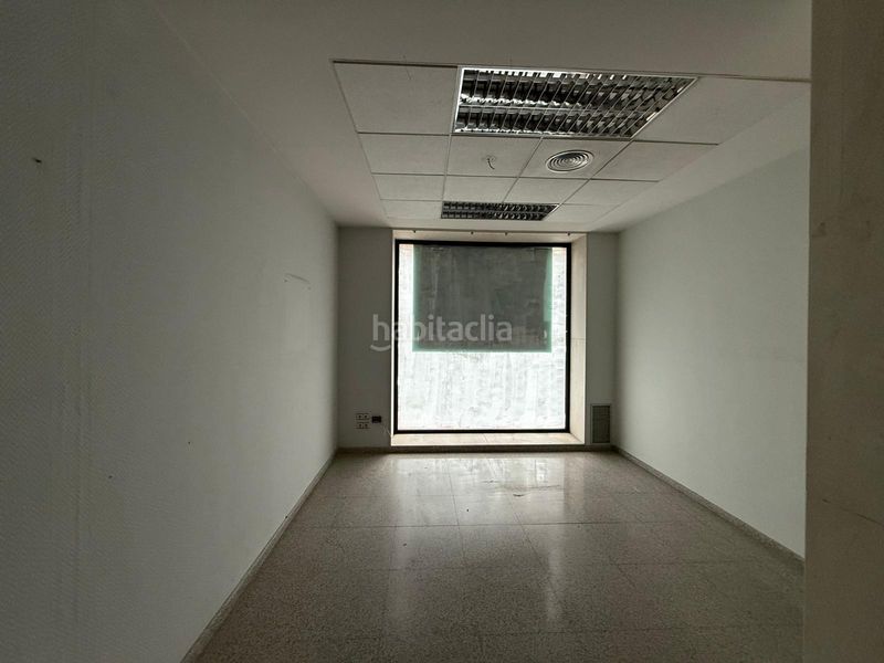 Foto 3081d167-17ce-4e23-b25a-13d41f305035. Local comercial a Centre Alzira