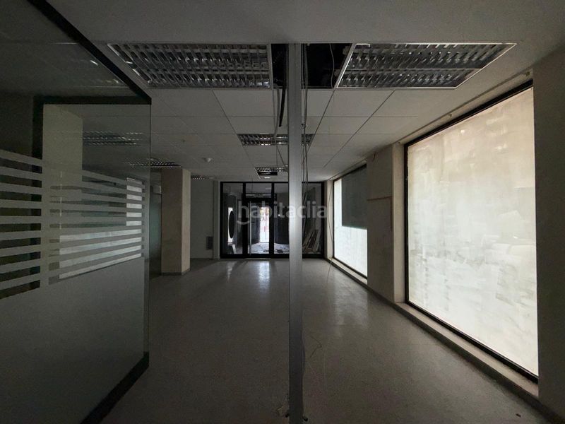 Foto 355d7b9b-703e-4b89-9abe-5fcb9d232106. Local comercial a Centre Alzira