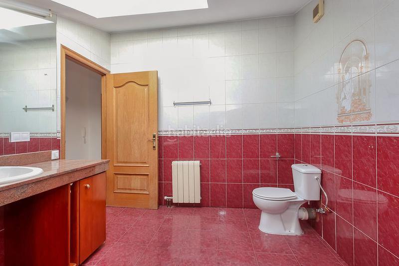 Foto 0c0fd5b8-41b4-4ff3-ab48-5b849f413364. Casa pareada solvia inmobiliaria chalet adosado en Rubí
