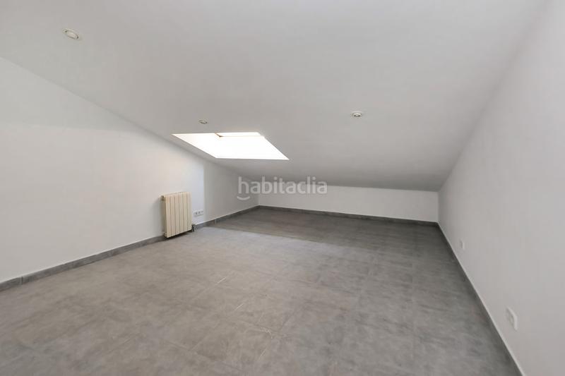 Foto 58eb04d3-c2ae-45b4-a9b8-0681ba49dc6c. Casa pareada solvia inmobiliaria chalet adosado en Rubí