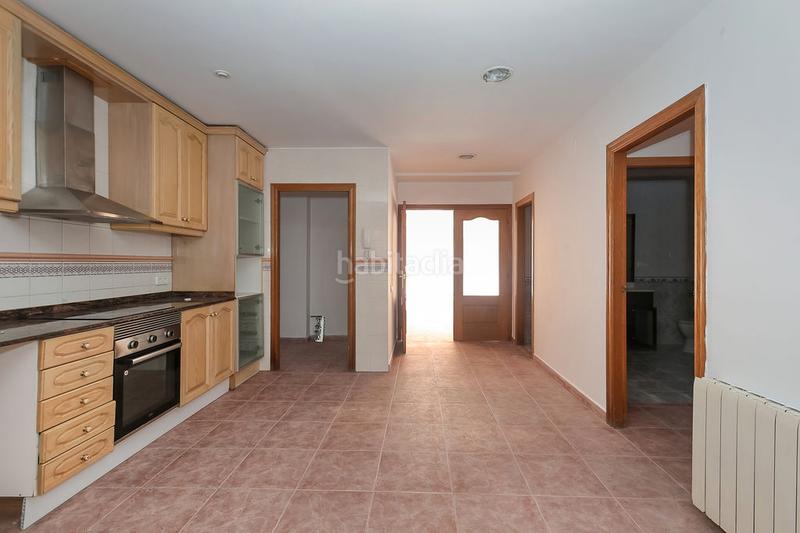 Foto cb6cdcfd-6da5-485a-90f5-dcea56bb11e7. Casa pareada solvia inmobiliaria chalet adosado en Rubí