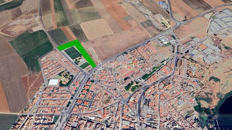 Foto 3ada42e8-7341-4735-8cdb-10c27c7bc811. Finca rústica solvia inmobiliaria suelo urbano no consolidado en Alcalá del Río