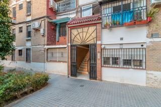 Piso  C/ úbeda. Solvia inmobiliaria  piso córdoba