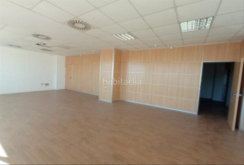 Foto 64eacb19-88e8-466f-818b-cdbd72177612. Miete büro in Aljamar Tomares