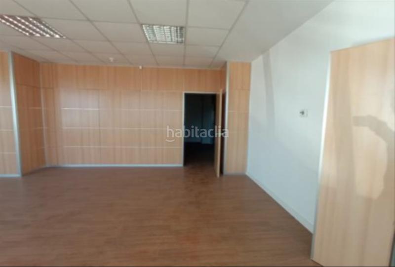 Foto d927477e-3fcd-41e3-9e2f-150aafd3cb51. Miete büro in Aljamar Tomares