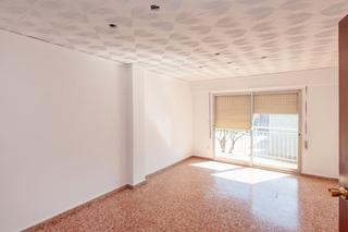 Appartement  C/ poeta llorente. Solvia inmobiliaria  piso gandia