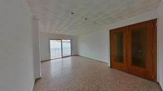 Appartement  C/ poeta llorente. Solvia inmobiliaria  piso gandia