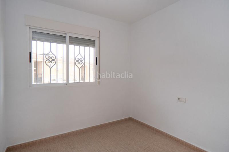 Foto 789d18c8-3a0f-4198-bd2e-335f4fef0639. Casa aparellada amb piscina a Mazarrón casco urbano Mazarrón