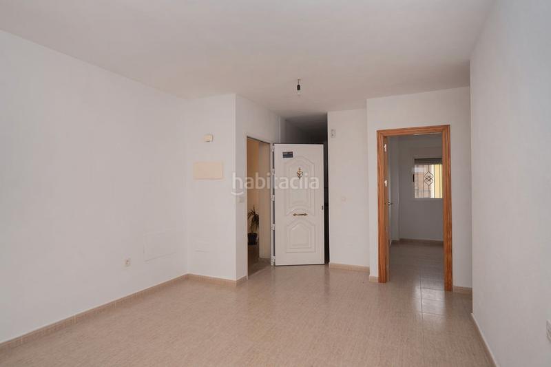 Foto c0a1ec8e-07ce-4ca0-855b-1da282de825b. Casa aparellada amb piscina a Mazarrón casco urbano Mazarrón
