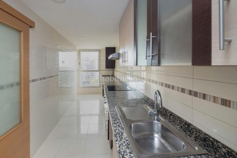 Foto 3c8fafc6-e7e5-407a-8fc4-250bc03df196. Appartamento con piscina in Benisaudet Alicante