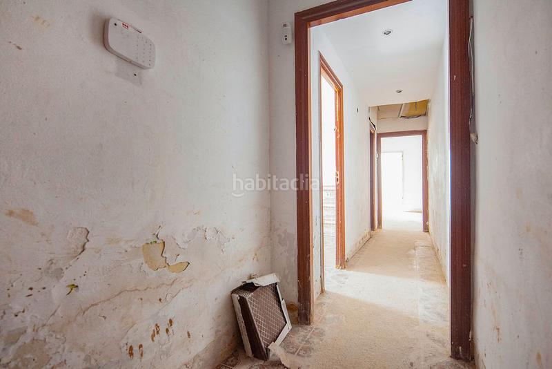 Foto 891f45a2-343d-4717-9f96-55417b0f860f. Pis a La Gavarra Cornellà de Llobregat