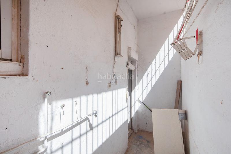 Foto d809da7f-0327-4a52-be2b-0c73dbc828b3. Pis a La Gavarra Cornellà de Llobregat