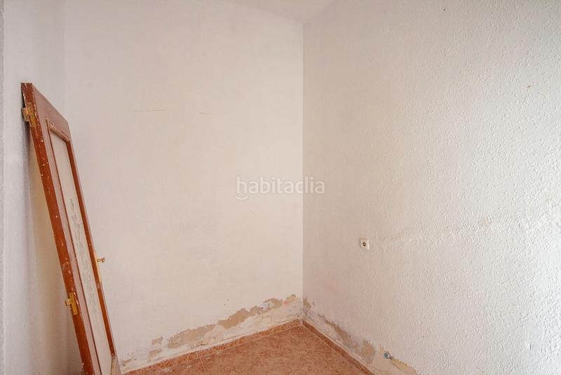 Foto edfea59a-4402-4da7-ab67-2c91fa4d88db. Pis a La Gavarra Cornellà de Llobregat