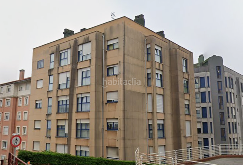 Foto 2ab8f967-f9d4-498c-a8de-f296cb99ddee. Piso solvia inmobiliaria piso en Centro Avilés