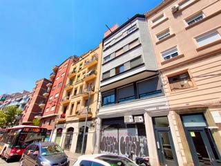Piso  Cr bordeta. Solvia inmobiliaria  piso barcelona