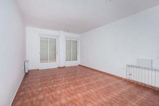 Appartement  C/ orellana. Solvia inmobiliaria  piso don benito