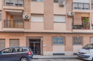 Pis  C/ poeta agustín garcía esq c/ goya. Solvia inmobiliaria  piso puente tocinos