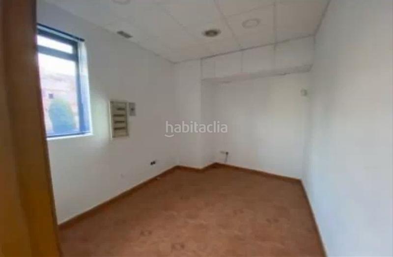 Foto 37c80814-690b-4d6e-a3ae-d2a060dd6dd5. Locale commerciale in Laguna Park Parla