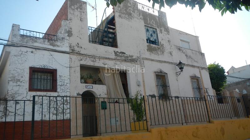 Foto c31781bd-1b99-4e05-8025-25d35bc39f68. Chalet dans Nueva Alcalá Alcalá de Guadaira