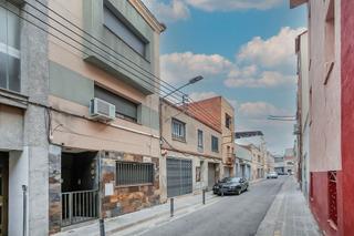 Pis  C/ tarragona. Solvia inmobiliaria  piso sabadell